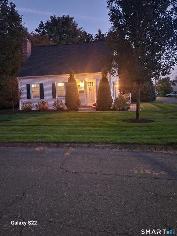 28 School Street Windsor Locks CT 06096
