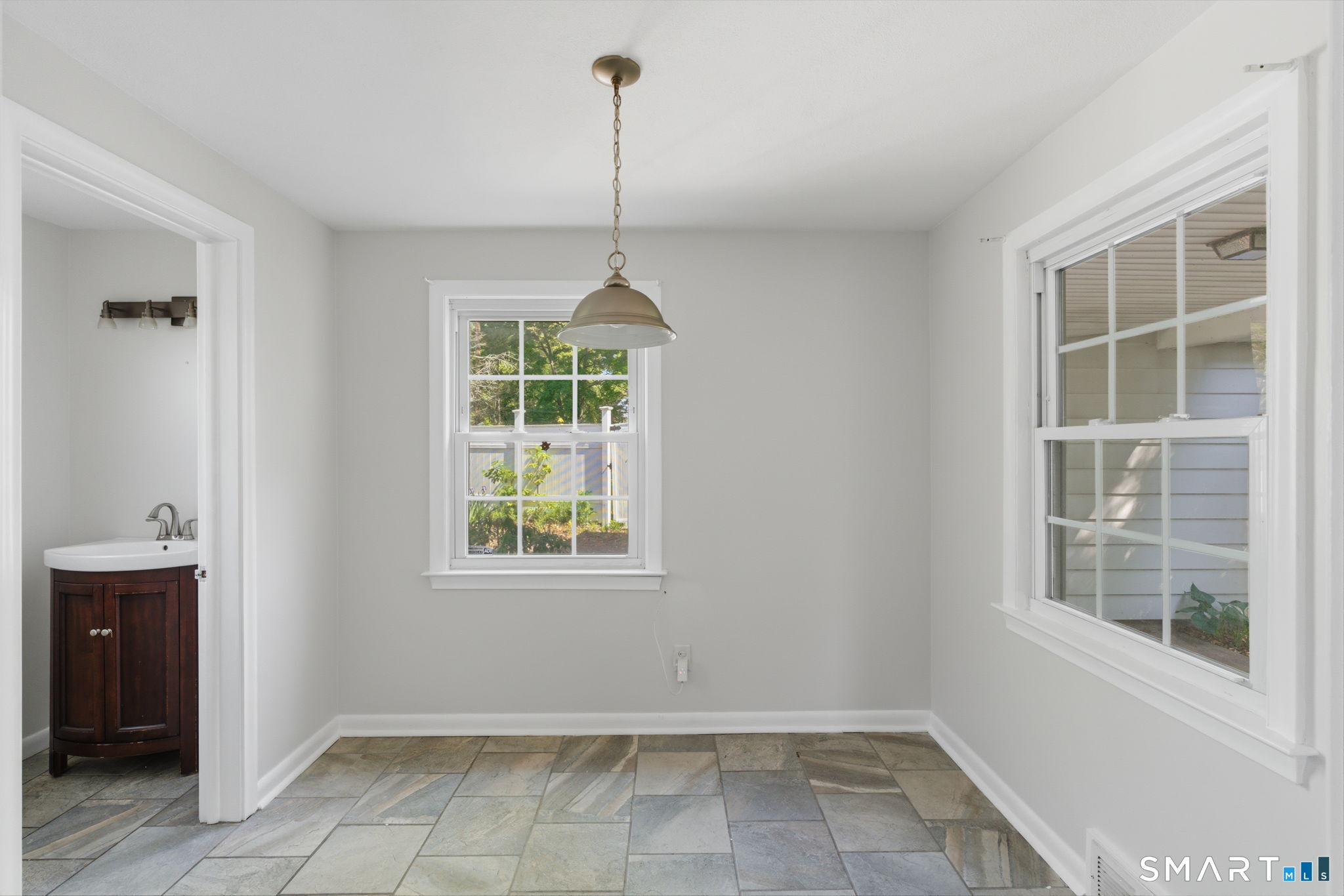 77 Washington Street Manchester CT 06042