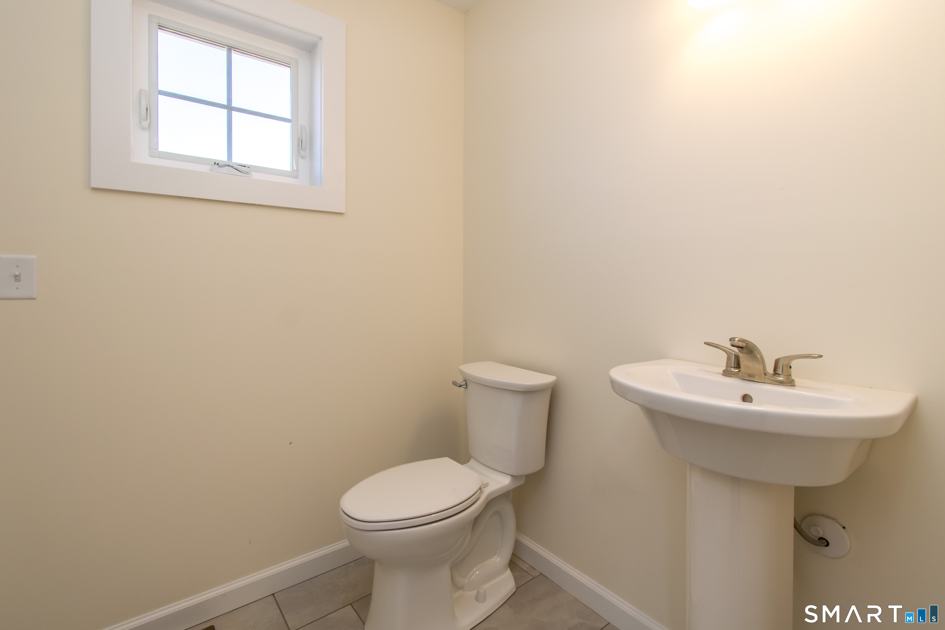 318 Capen Street Windsor CT 06095