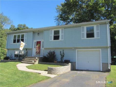 39 Harlow Court Naugatuck CT 06770