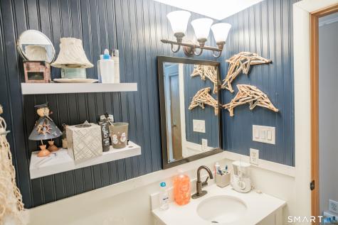 39 Harlow Court Naugatuck CT 06770
