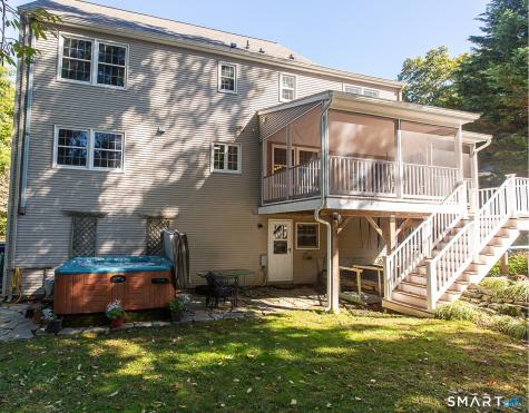 49 Overlook Avenue Groton CT 06355