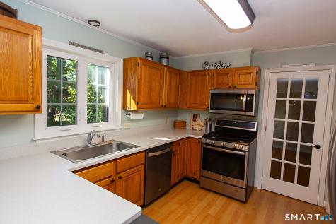 49 Overlook Avenue Groton CT 06355