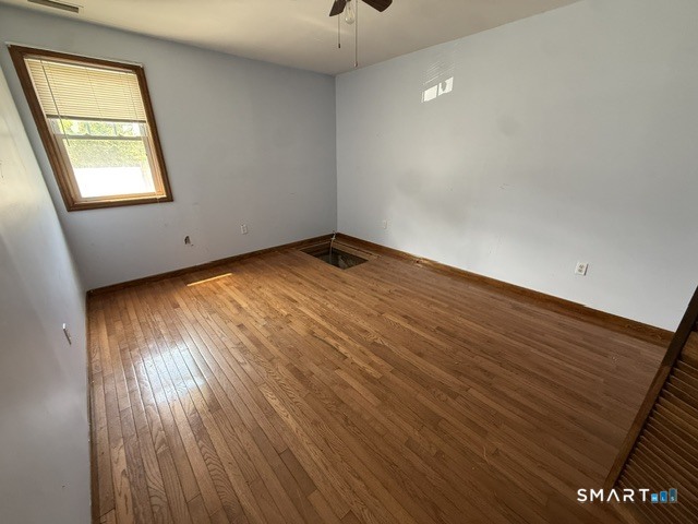 76 Waverly Place Bridgeport CT 06610