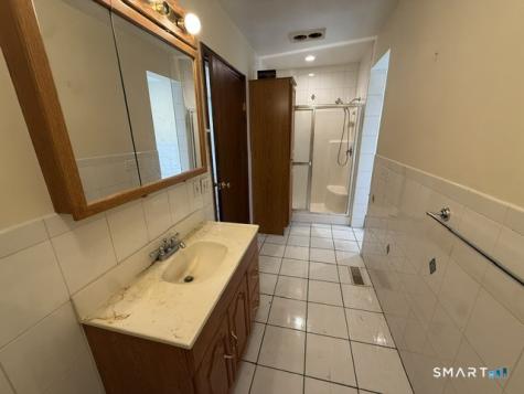 76 Waverly Place Bridgeport CT 06610