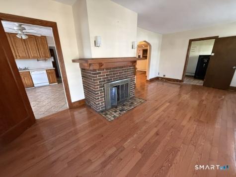 76 Waverly Place Bridgeport CT 06610