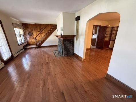 76 Waverly Place Bridgeport CT 06610