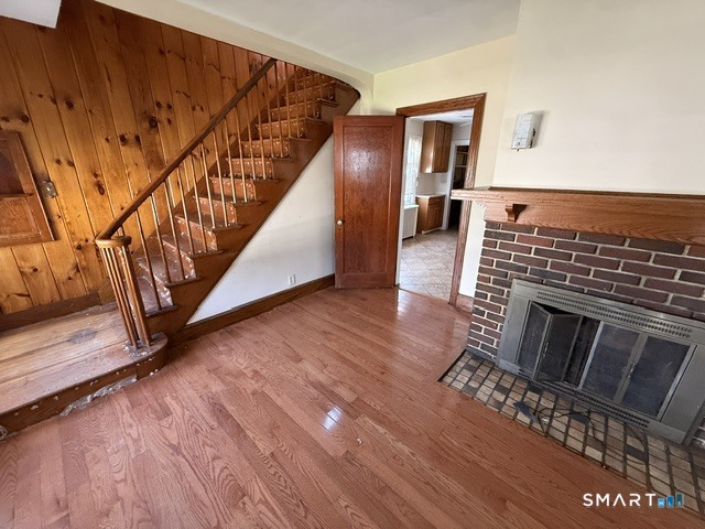 76 Waverly Place Bridgeport CT 06610