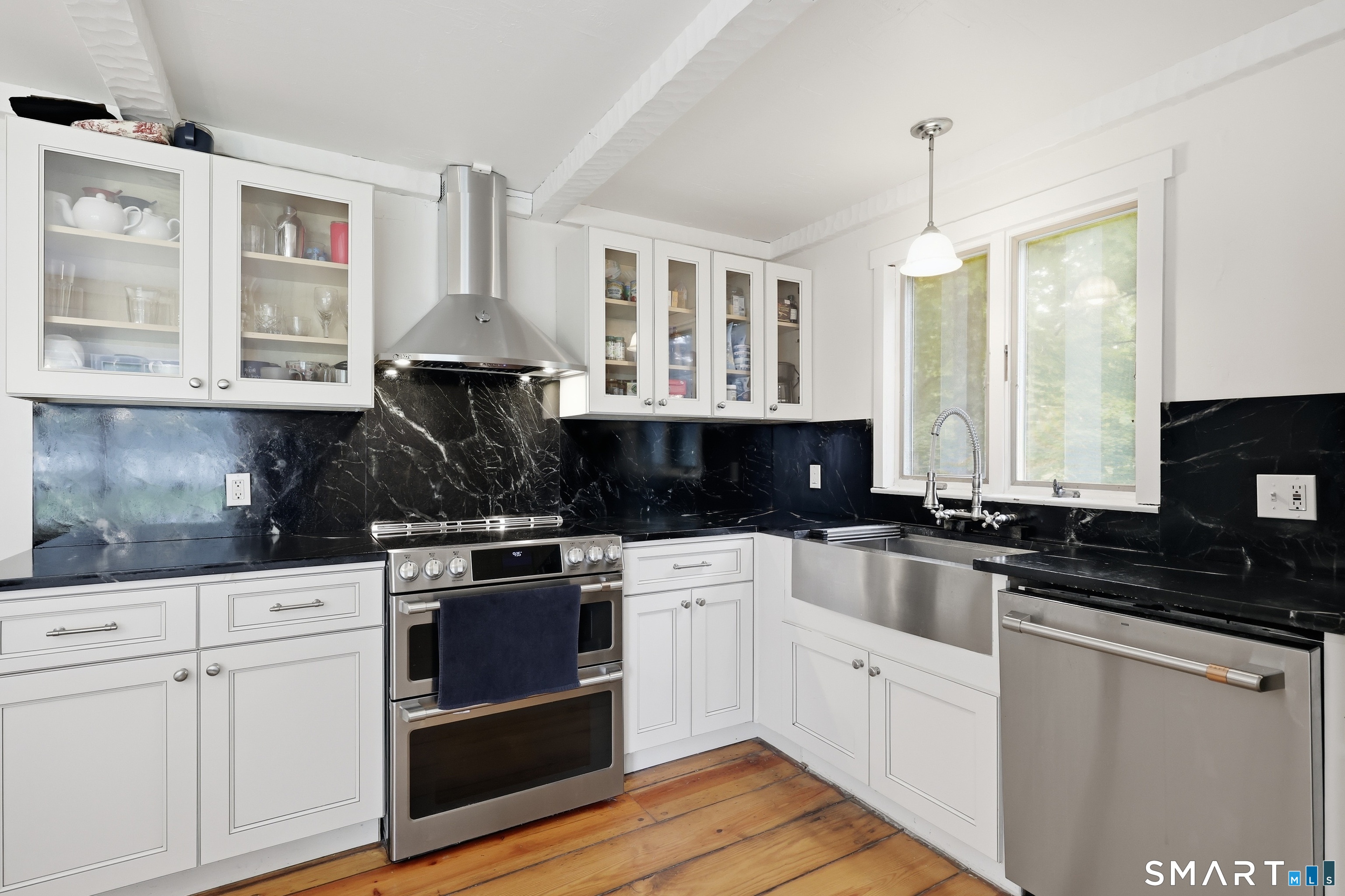 30 Marjorie Circle Hebron CT 06248