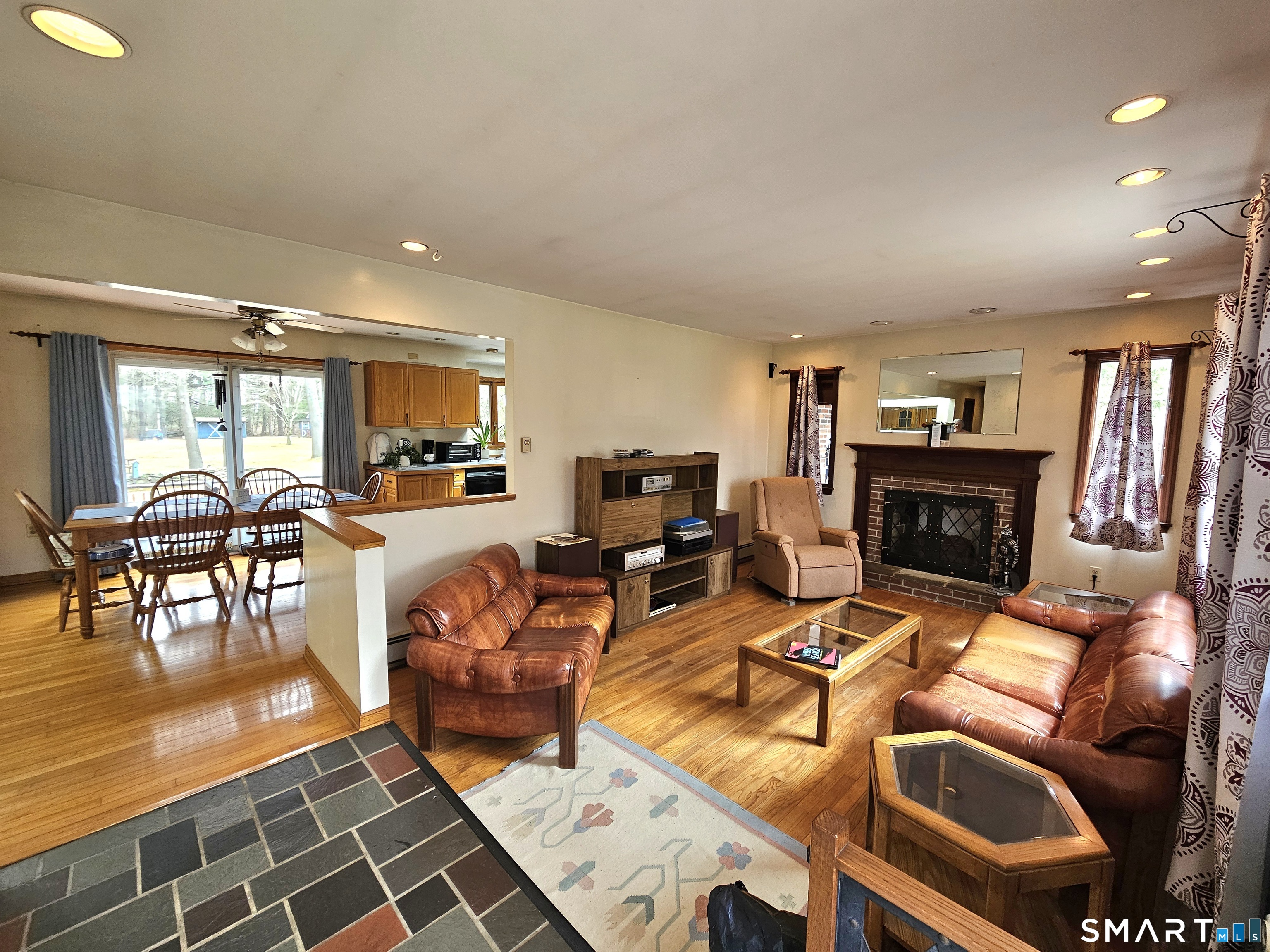 933 Vauxhall Street Extension Waterford CT 06375
