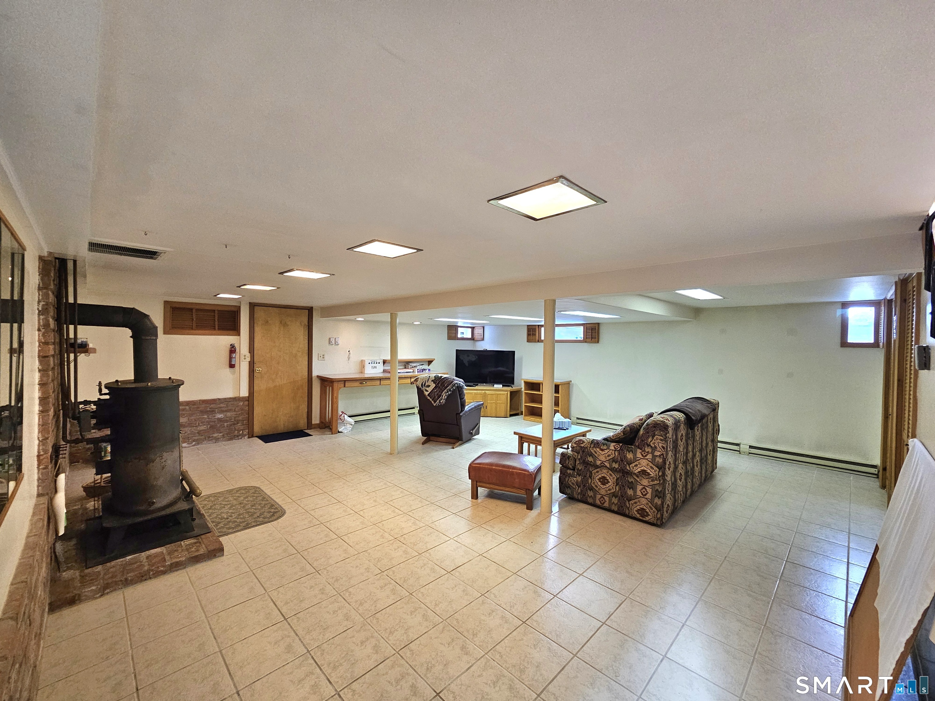 933 Vauxhall Street Extension Waterford CT 06375