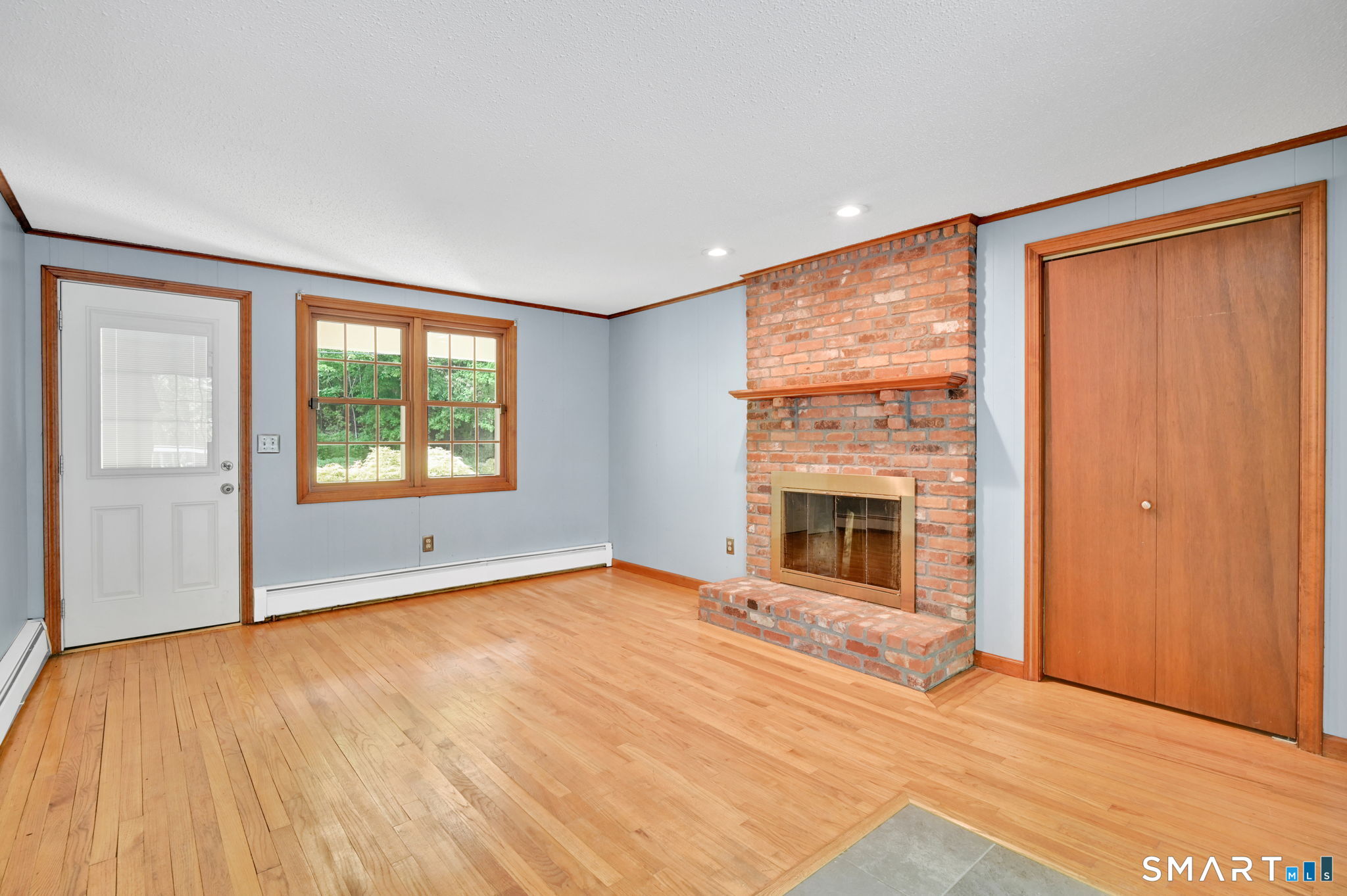29 Burr Road Bloomfield CT 06002