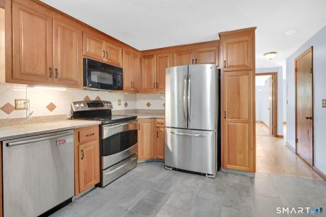29 Burr Road Bloomfield CT 06002