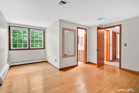 29 Burr Road Bloomfield CT 06002