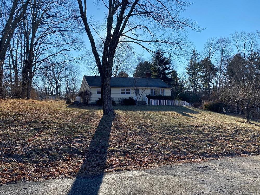17 Olsen Drive Mansfield CT 06250