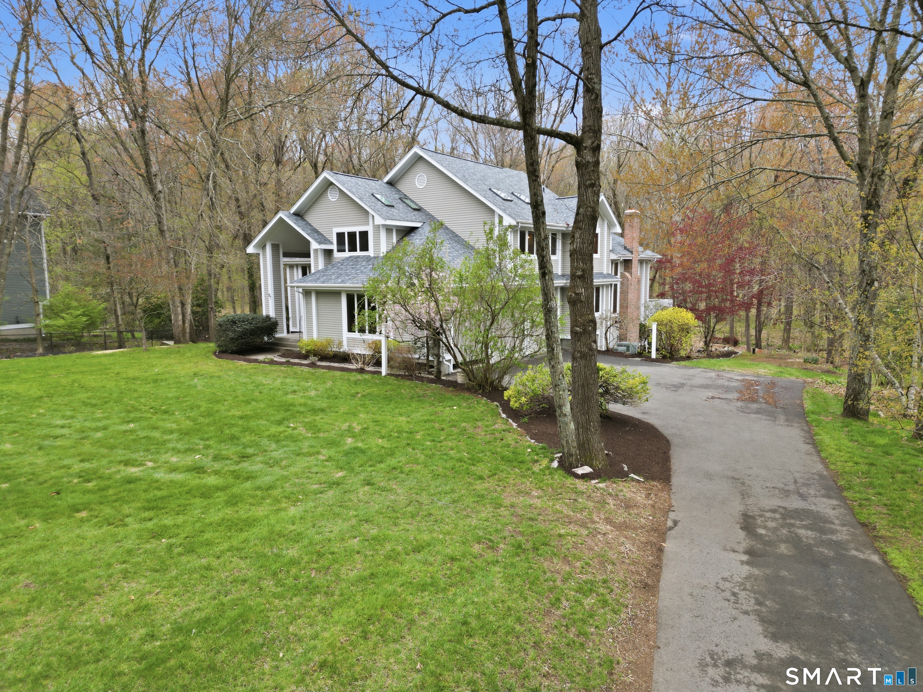 97 Nicole Drive Glastonbury CT 06073