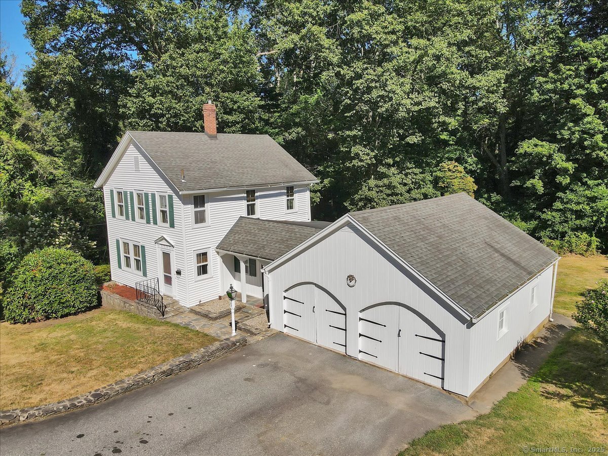 29 Walnut Avenue East Hampton CT 06424