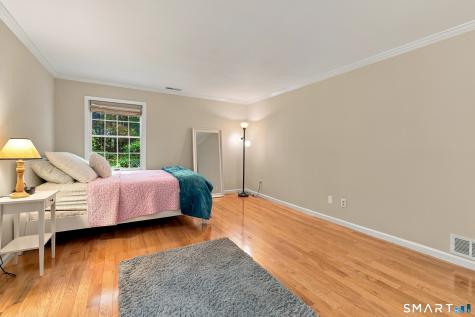 26 Oakhurst Road Simsbury CT 06070