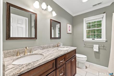 26 Oakhurst Road Simsbury CT 06070