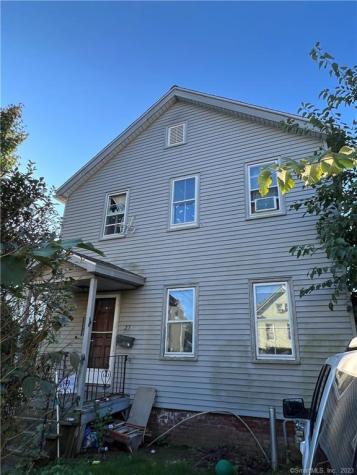 27 Connerton Street New Britain CT 06051