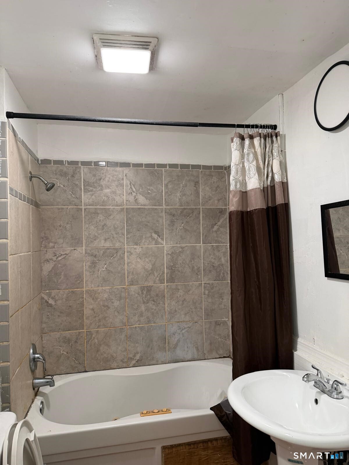 27 Connerton Street New Britain CT 06051