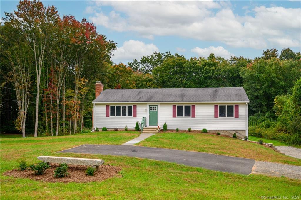 10 Dusty Lane Newtown CT 06470