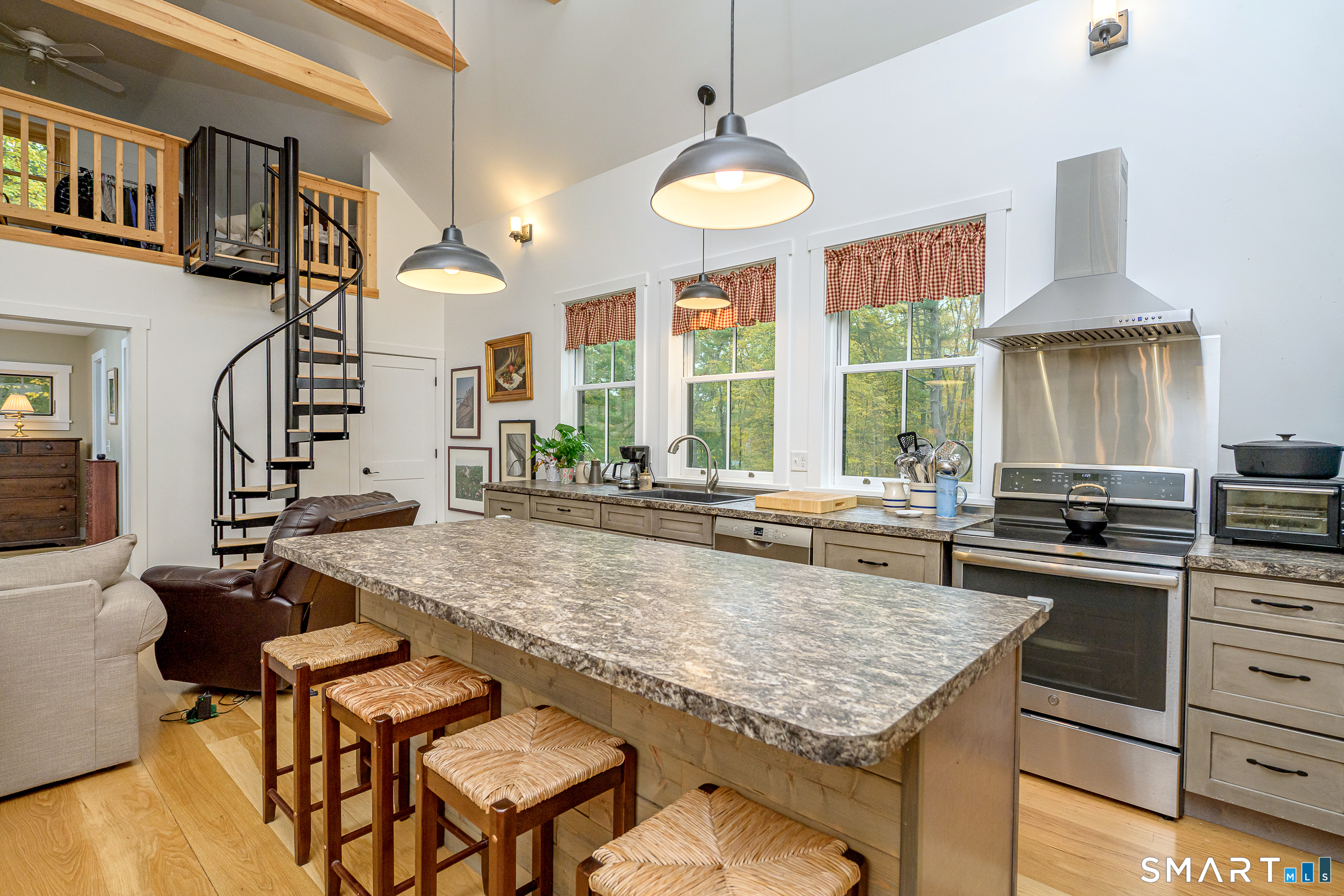 93 Holmes Road Pomfret CT 06259