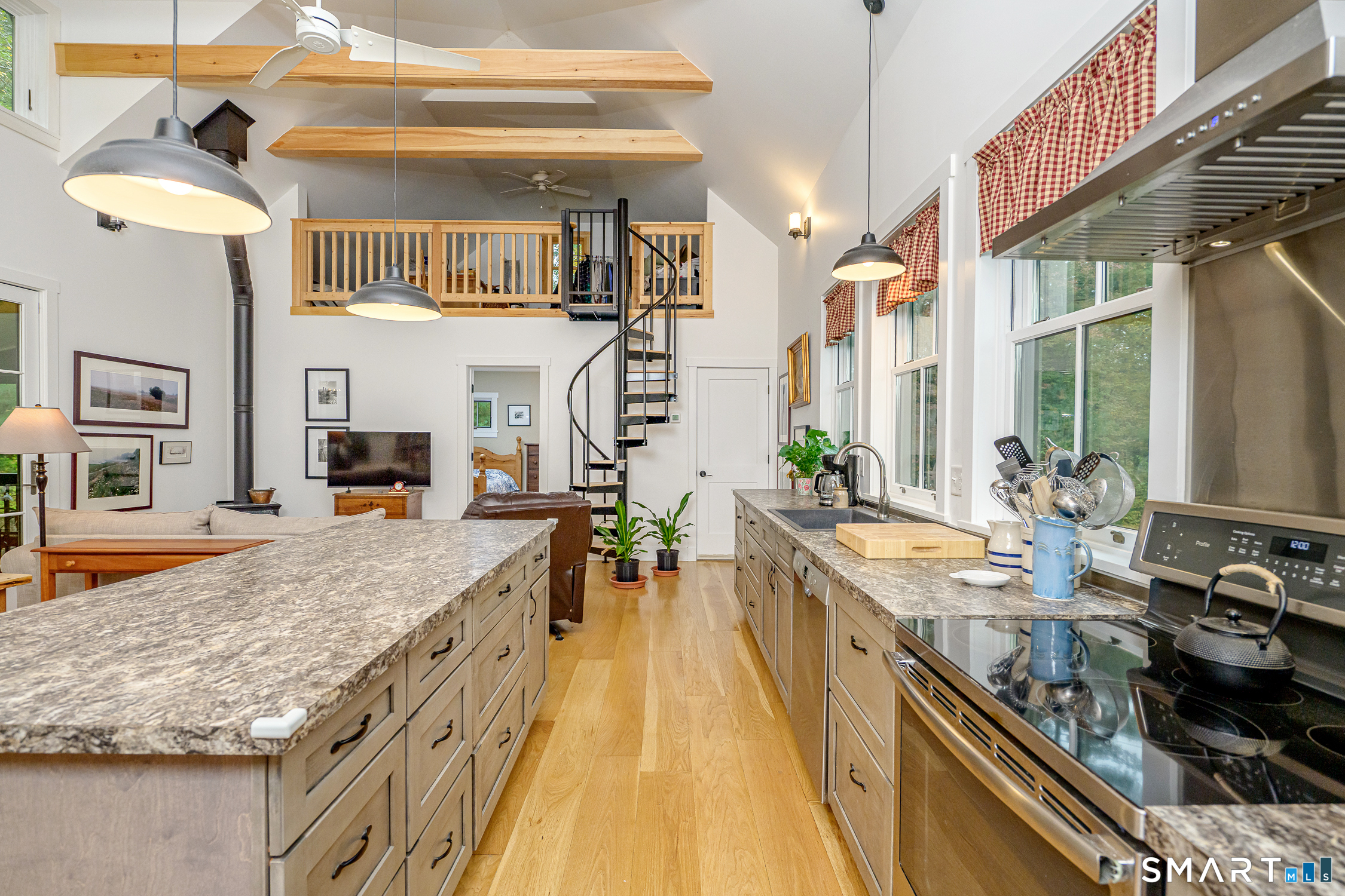 93 Holmes Road Pomfret CT 06259