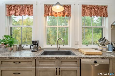 93 Holmes Road Pomfret CT 06259