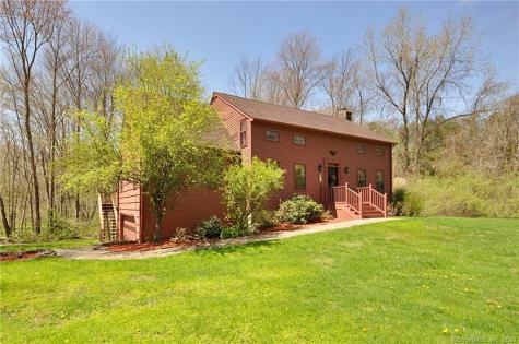 12 Webster Place Newtown CT 06470
