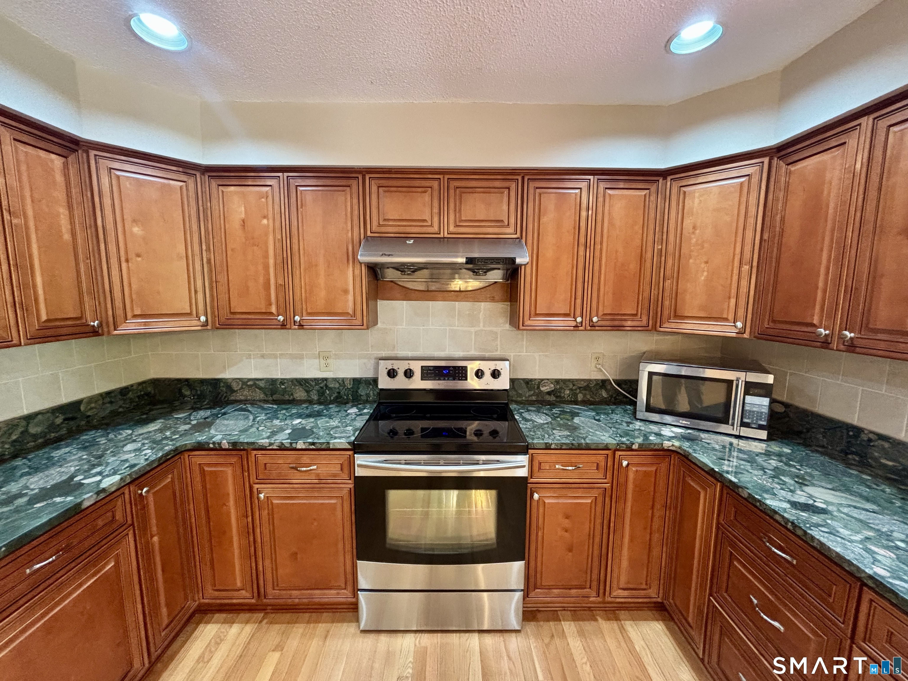 270 North Bride Brook Road East Lyme CT 06333