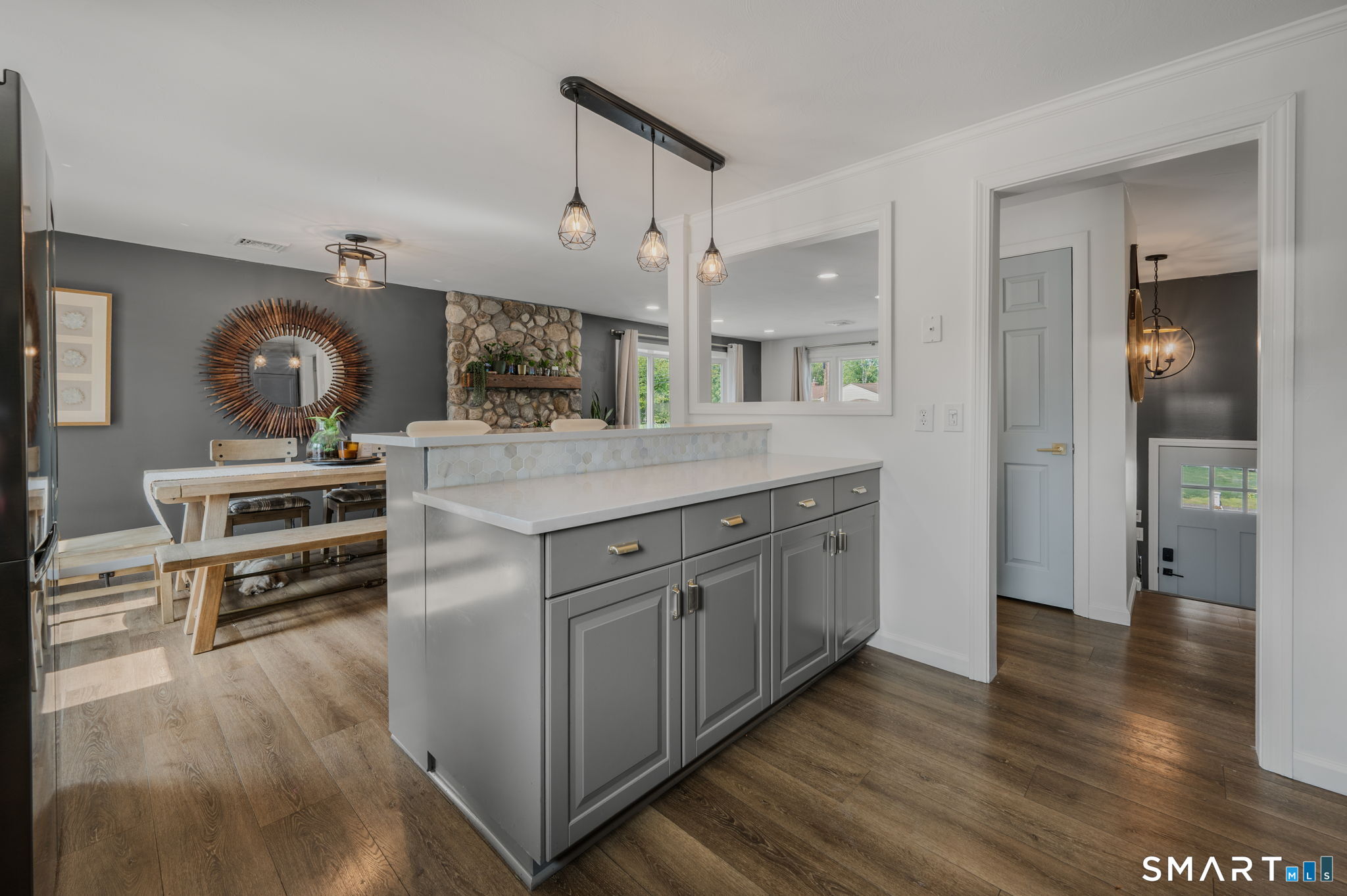 11 Savi Avenue Waterford CT 06385