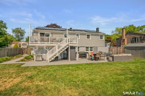 11 Savi Avenue Waterford CT 06385
