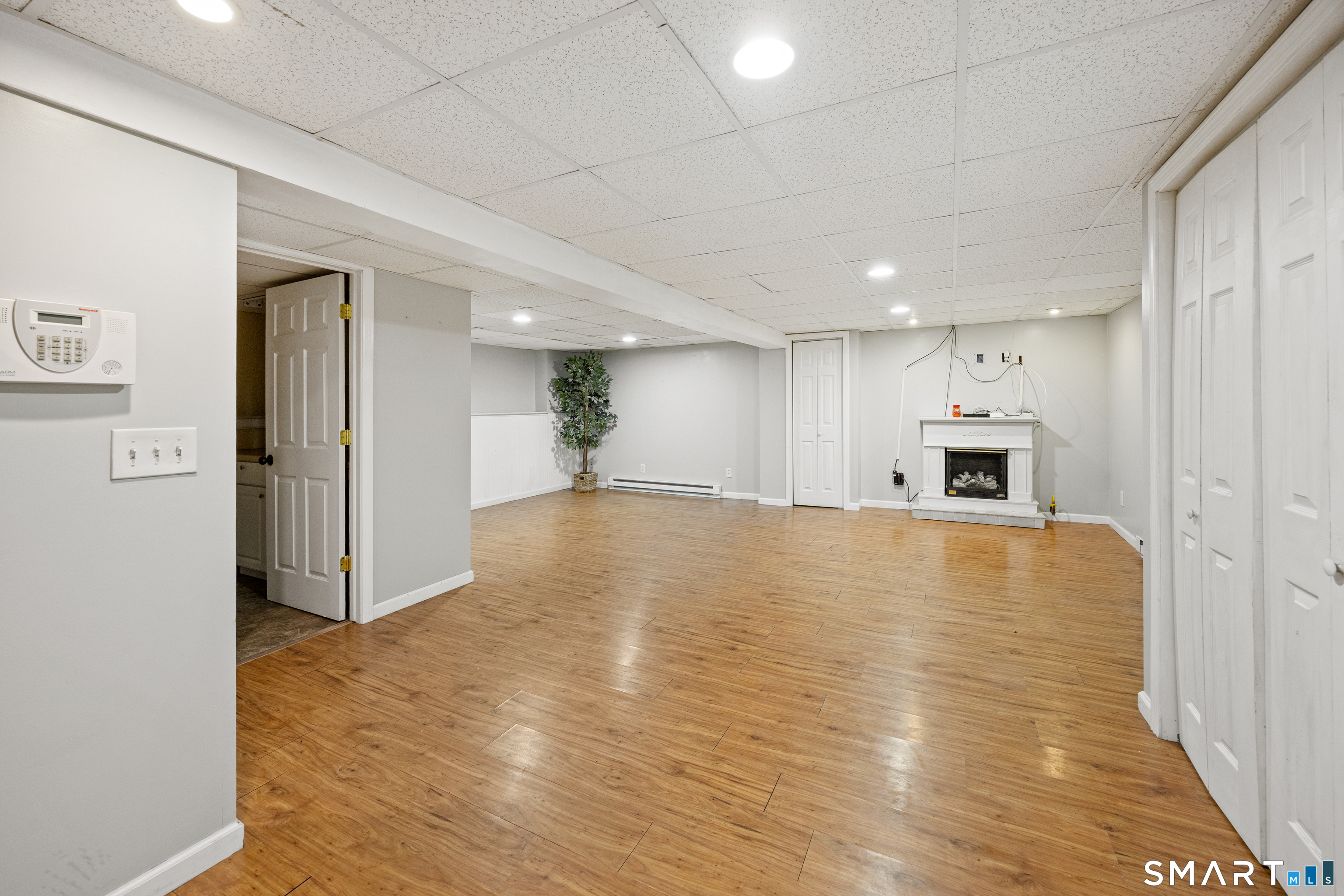 123 Windy Drive Waterbury CT 06705