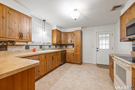 123 Windy Drive Waterbury CT 06705