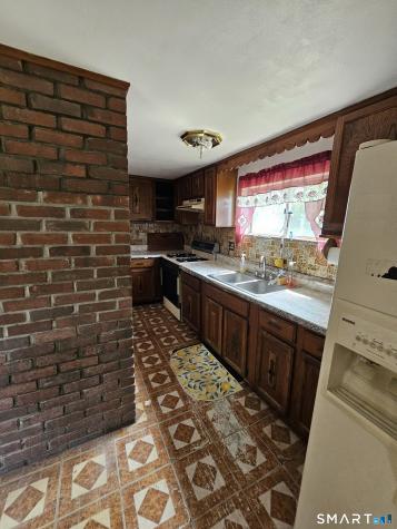 645 Silver Sands Road East Haven CT 06512