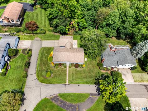 78 Arrowhead Road Brookfield CT 06804