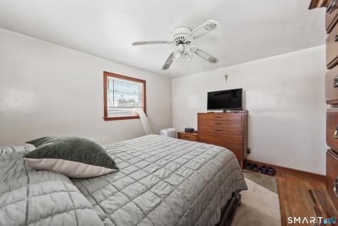 88 Carver Street Waterbury CT 06708