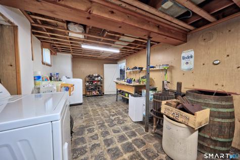 88 Carver Street Waterbury CT 06708