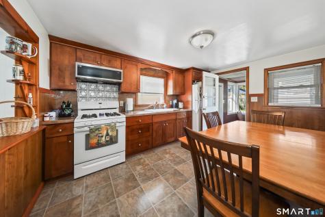 88 Carver Street Waterbury CT 06708