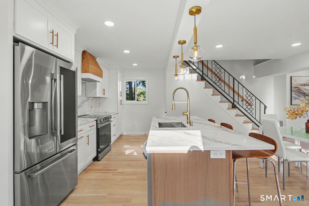 25 Summer Place Milford CT 06460