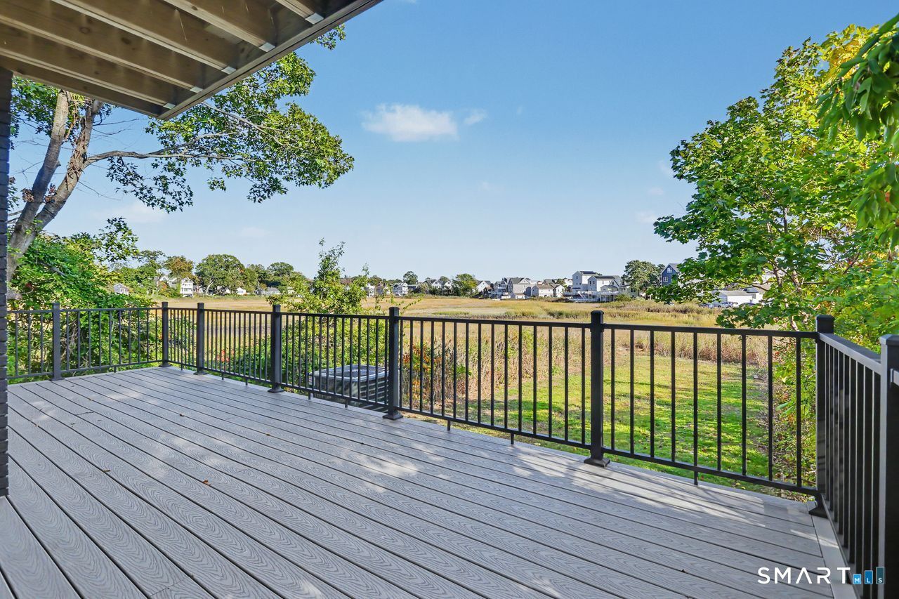 25 Summer Place Milford CT 06460