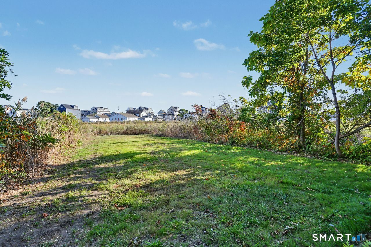25 Summer Place Milford CT 06460