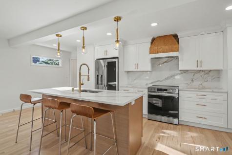 25 Summer Place Milford CT 06460