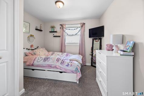 16 Indian Hill Road North Branford CT 06472