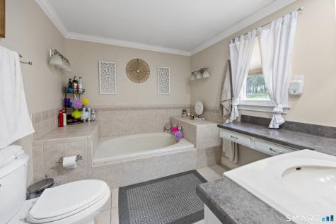 16 Indian Hill Road North Branford CT 06472