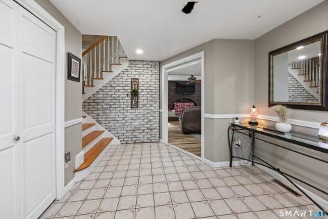 16 Indian Hill Road North Branford CT 06472