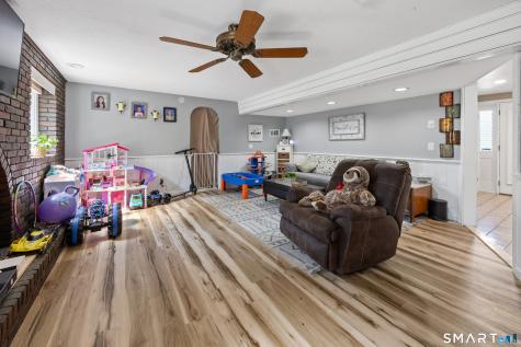 16 Indian Hill Road North Branford CT 06472