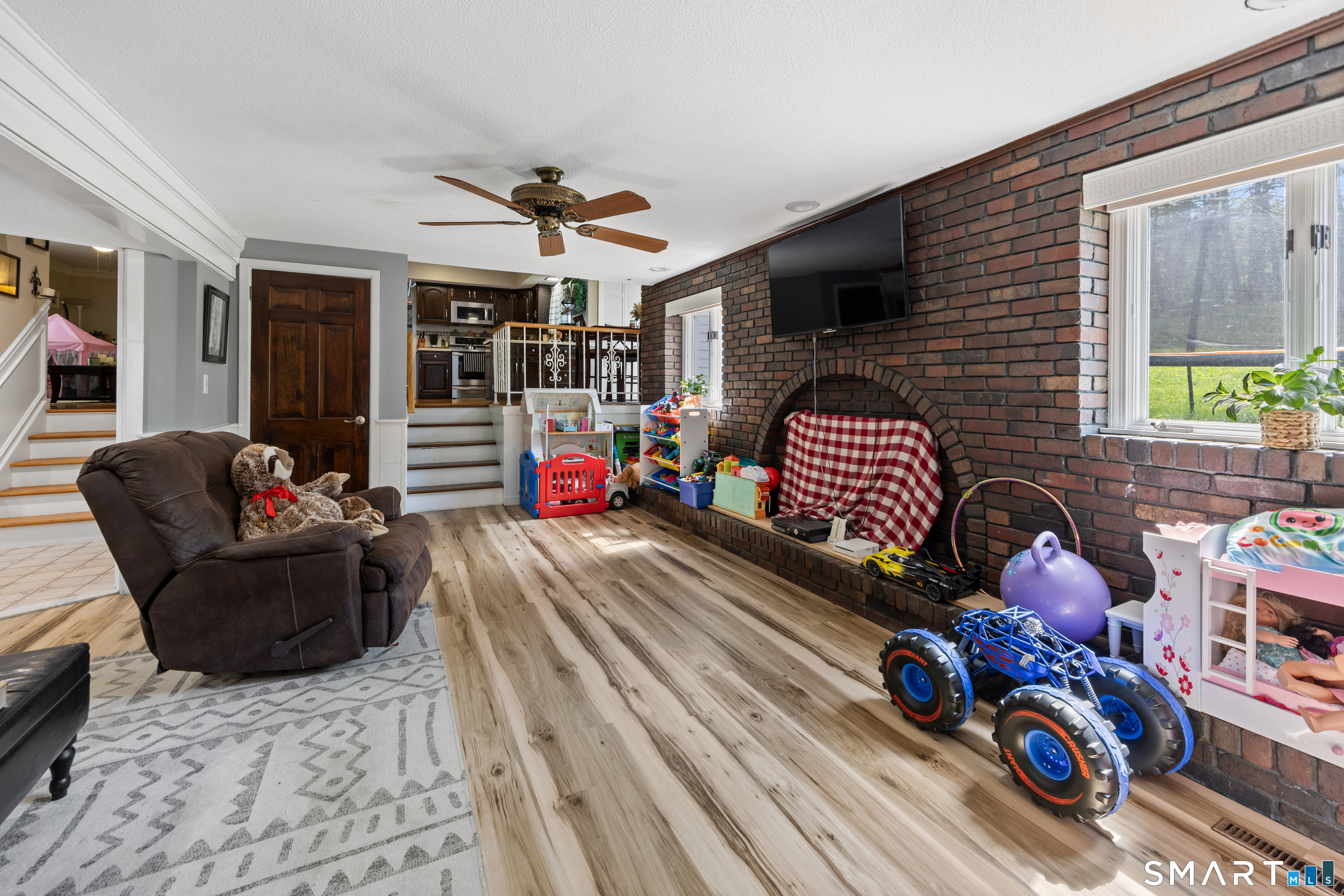 16 Indian Hill Road North Branford CT 06472