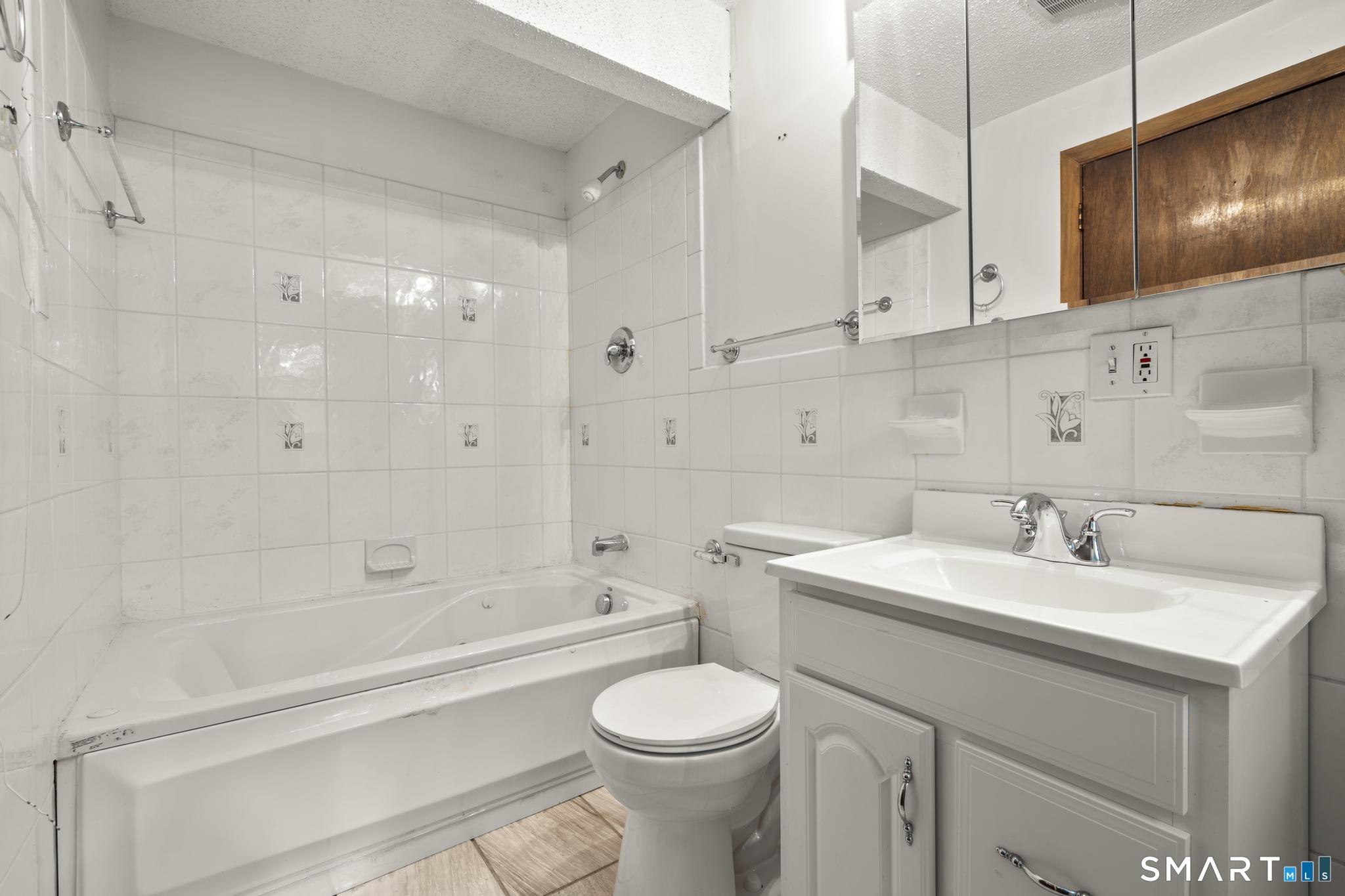 14 Briar Lane Bloomfield CT 06002